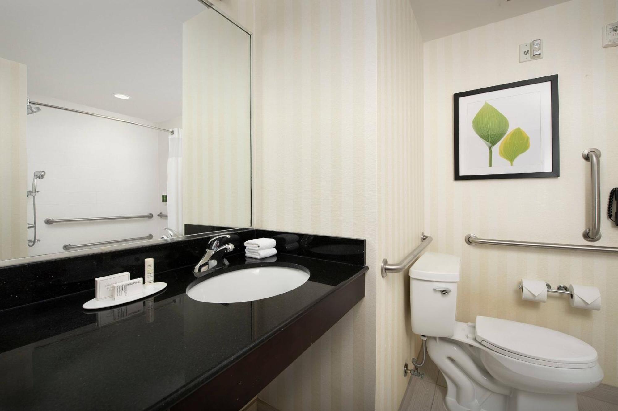 Fairfield Inn & Suites Baltimore BWI Airport Linthicum Bagian luar foto